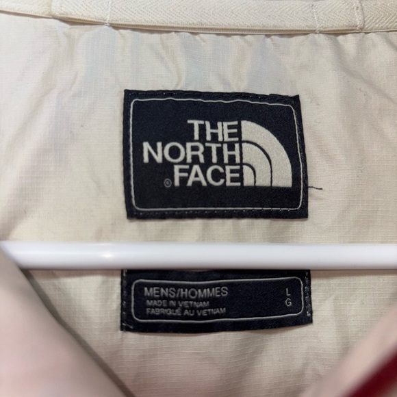 The North Face Red and White Windbreaker with High Collar - Picture 4 of 8
